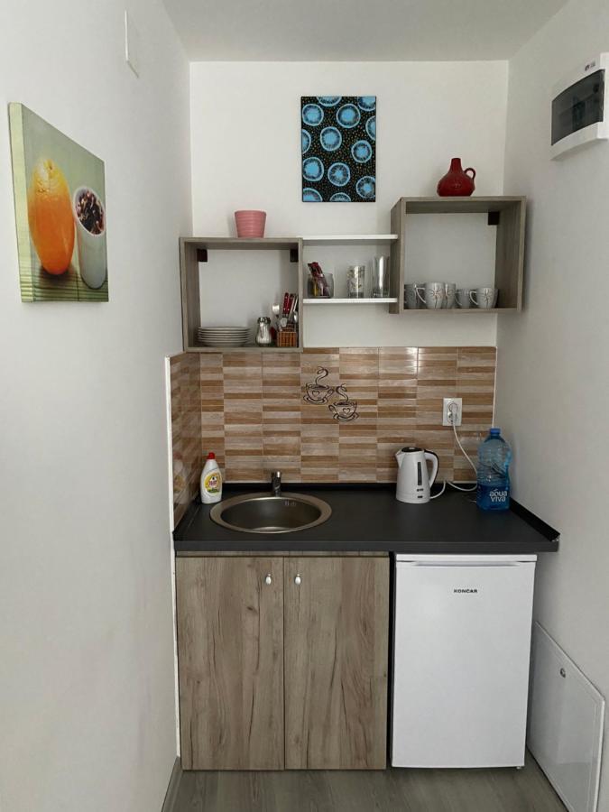 Lotus House Lägenhet Zrenjanin Exteriör bild